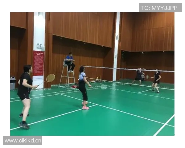 羽毛球的拼搏之路:上海羽毛球队奋斗历程的真实记录与感悟 羽毛球的拼搏之路:上海羽毛球队奋斗历程的真实记录与感悟